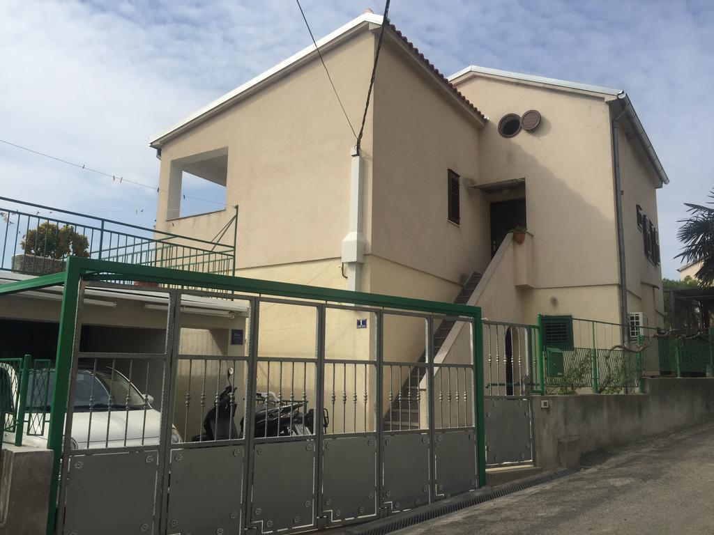 שיבניק Apartments Ana+3 מראה חיצוני תמונה