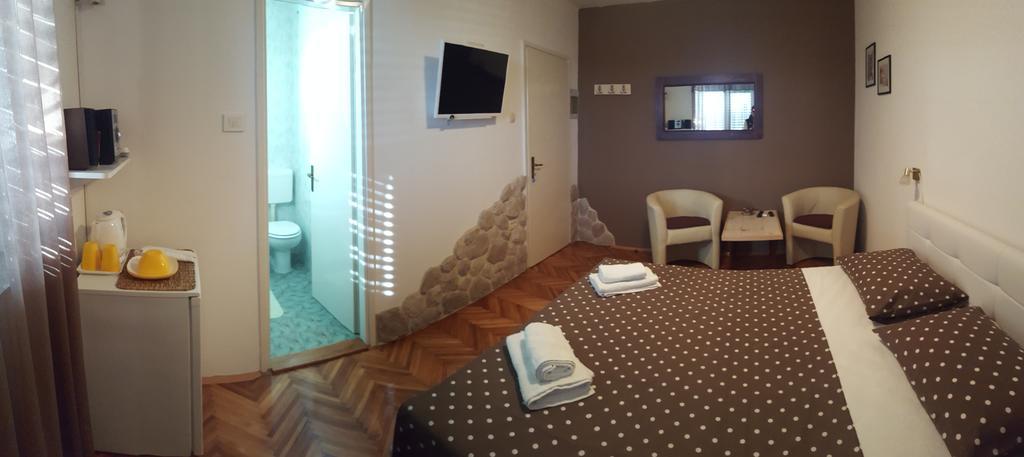 שיבניק Apartments Ana+3 מראה חיצוני תמונה