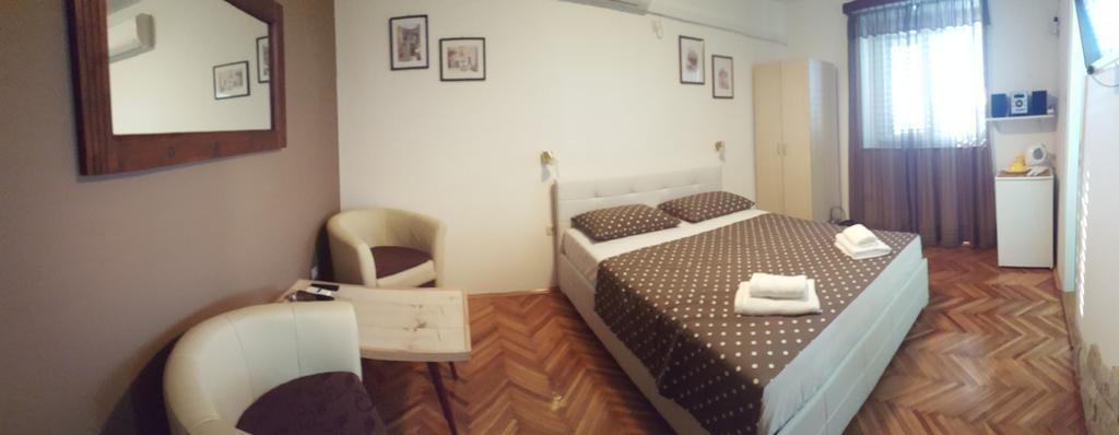 שיבניק Apartments Ana+3 מראה חיצוני תמונה